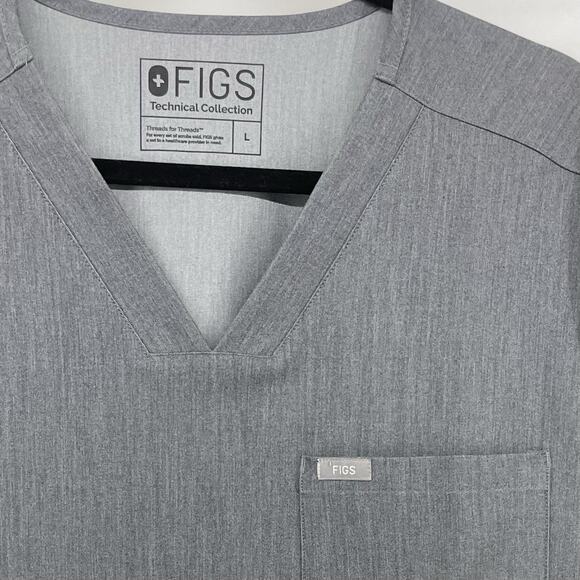 Figs Men's Size L Chisec Three Pocket Scrub Top Gray Technical Collection Shirt - Picture 4 of 6